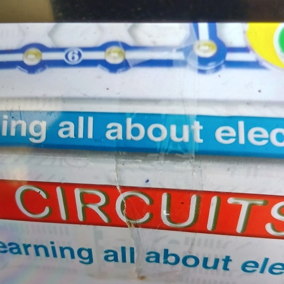 Complete snap Circuits  Jr Kit - Picture 4 of 4